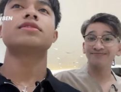 Kini Berbeda Keyakinan, Betrand Peto Tunggu Ruben Salat di Mall, Putra Sarwendah Dipuji Kini Berbeda Keyakinan, Betrand Peto Tunggu Ruben Salat di Mall, Putra Sarwendah Dipuji