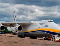 Video: Giant An-124-100 Makes Dramatic Return to the Skies Post-War Overhaul