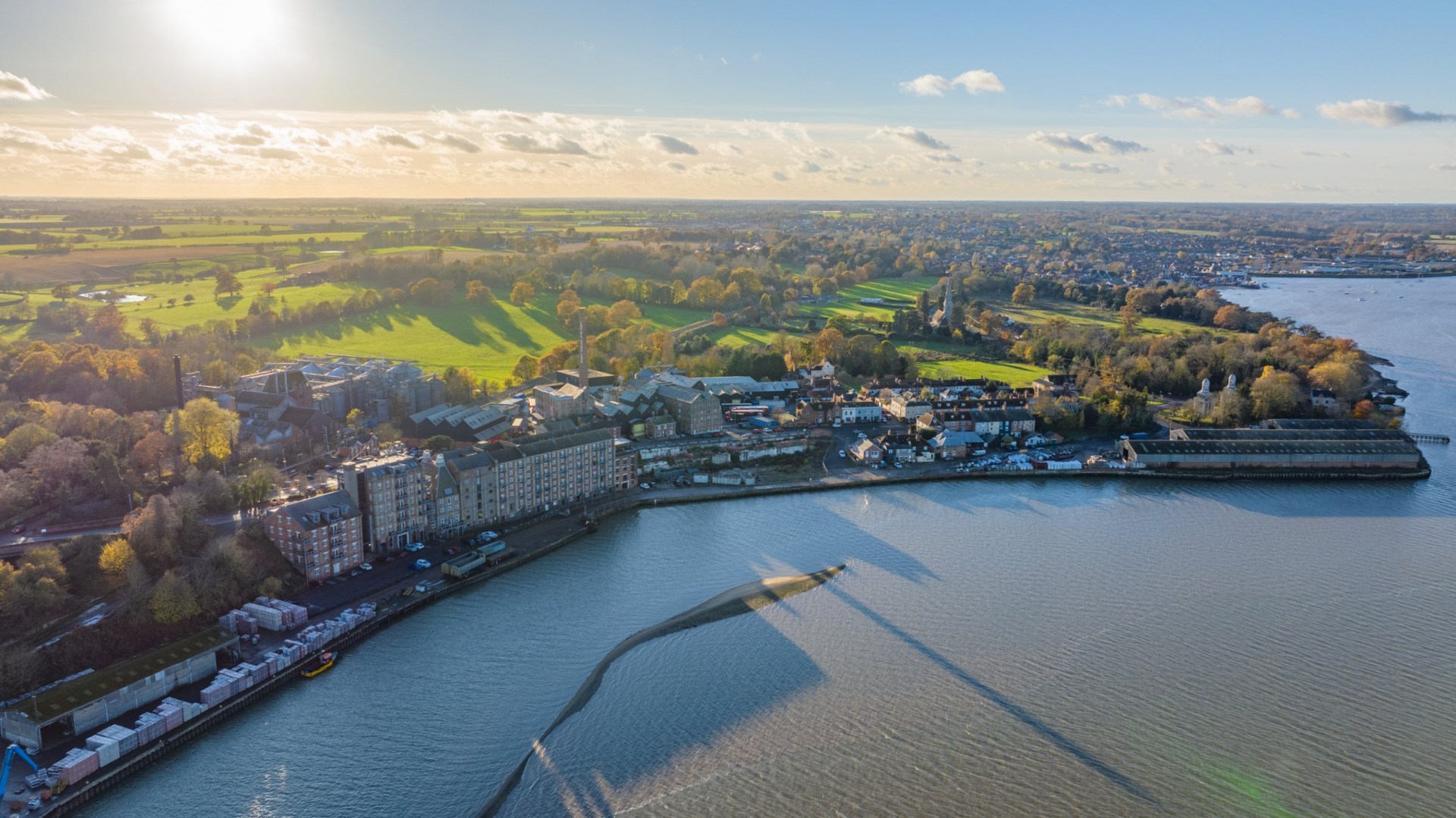5 Commutable Irish Areas Near London with Price Insights