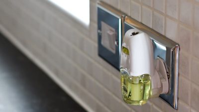 The Hidden Cost of Plug-In Air Fresheners and a €1 Alternative