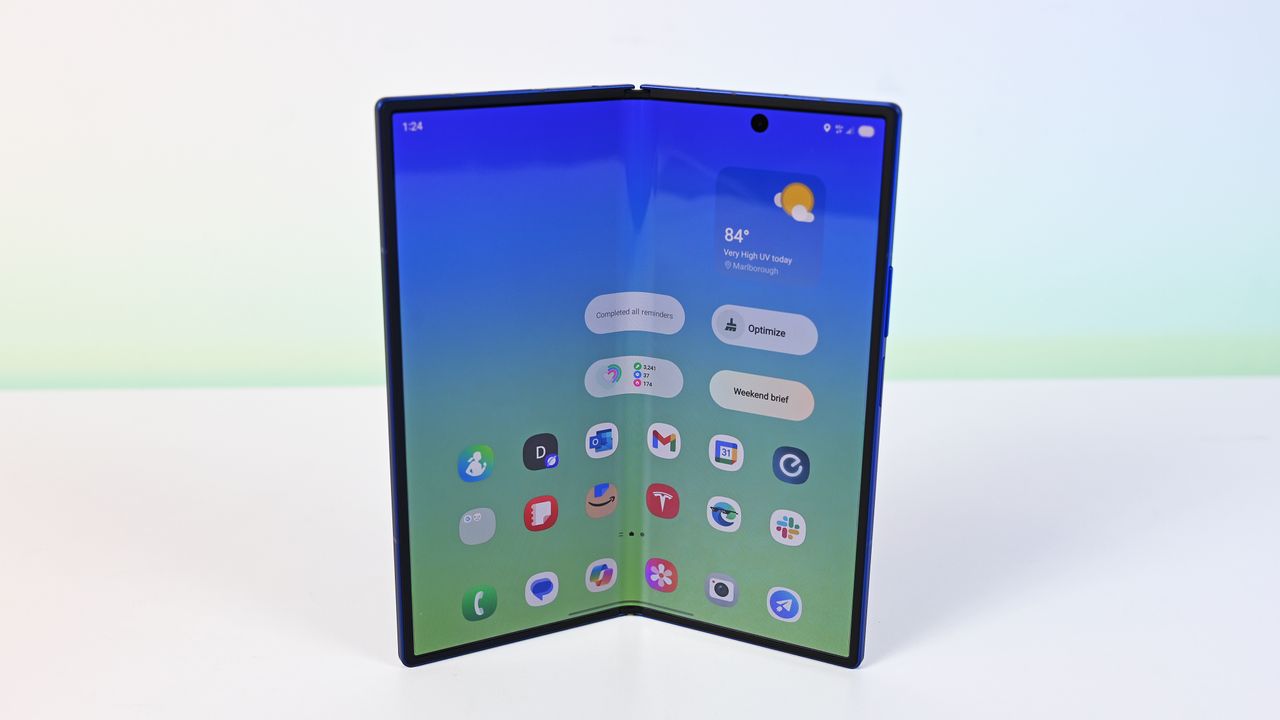 Galaxy Z Fold 7 Review: Samsung Finally Masters the Foldable Future