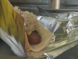 What to Check Before Buying a Hot Dog from a Street Vendor What to Check Before Buying a Hot Dog from a Street Vendor