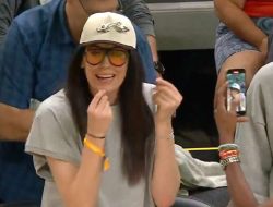 Breanna Stewart’s All-Star Sideline Live Tweets Boost Liberty Teammates
