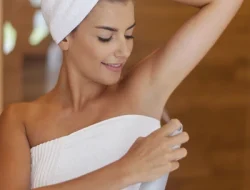 Pahami Perbedaan Deodoran dan Antiperspiran!