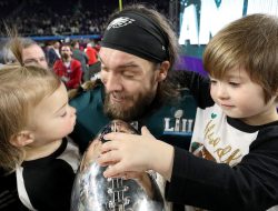 Mother of Super Bowl Winner’s Daughters Honors His Legacy Mother of Super Bowl Winner’s Daughters Honors His Legacy