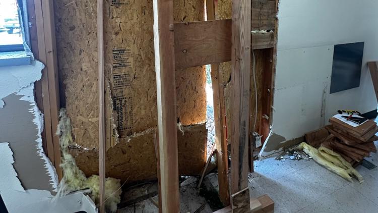 Car Crash Hits Erie Post Office, No Injuries Reported