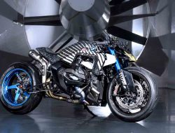 BMW reveals R 1300 R “Titan” with Akrapovic exhaust and nitrous oxide BMW reveals R 1300 R “Titan” with Akrapovic exhaust and nitrous oxide