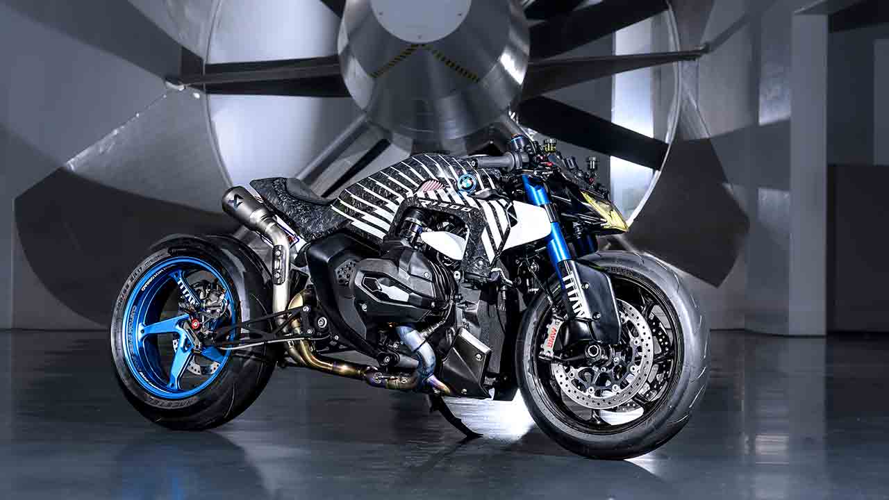 BMW reveals R 1300 R “Titan” with Akrapovic exhaust and nitrous oxide