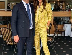 Glenda Gilson Supports Hubby Rob at Killarney Races Glenda Gilson Supports Hubby Rob at Killarney Races