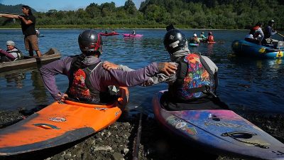 Native American Teens Embark on Historic Kayak Journey to Celebrate Salmon’s Return
