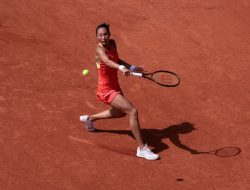 Zheng Takes Break from WTA Tour After Elbow Surgery