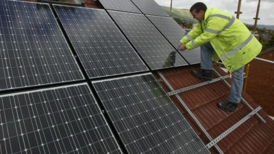 Solar Panels Made in China Bear ‘Great British Energy’ Label