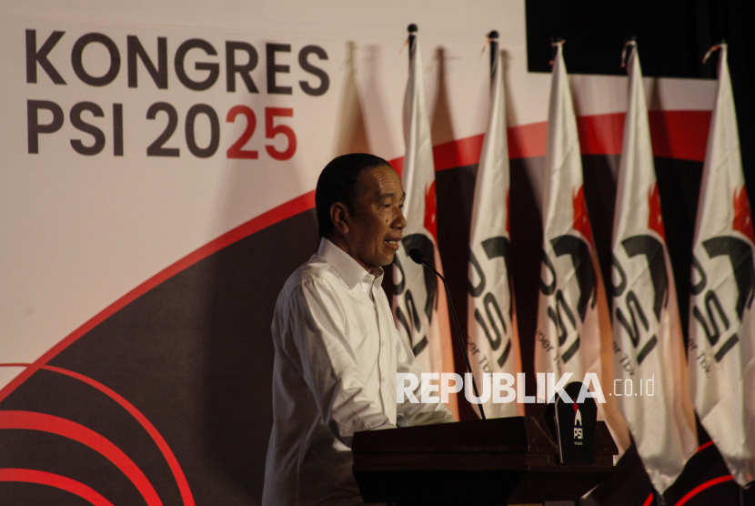 Jokowi Bergabung dengan PSI, Peluang 2029 Dinilai Pakar Politik