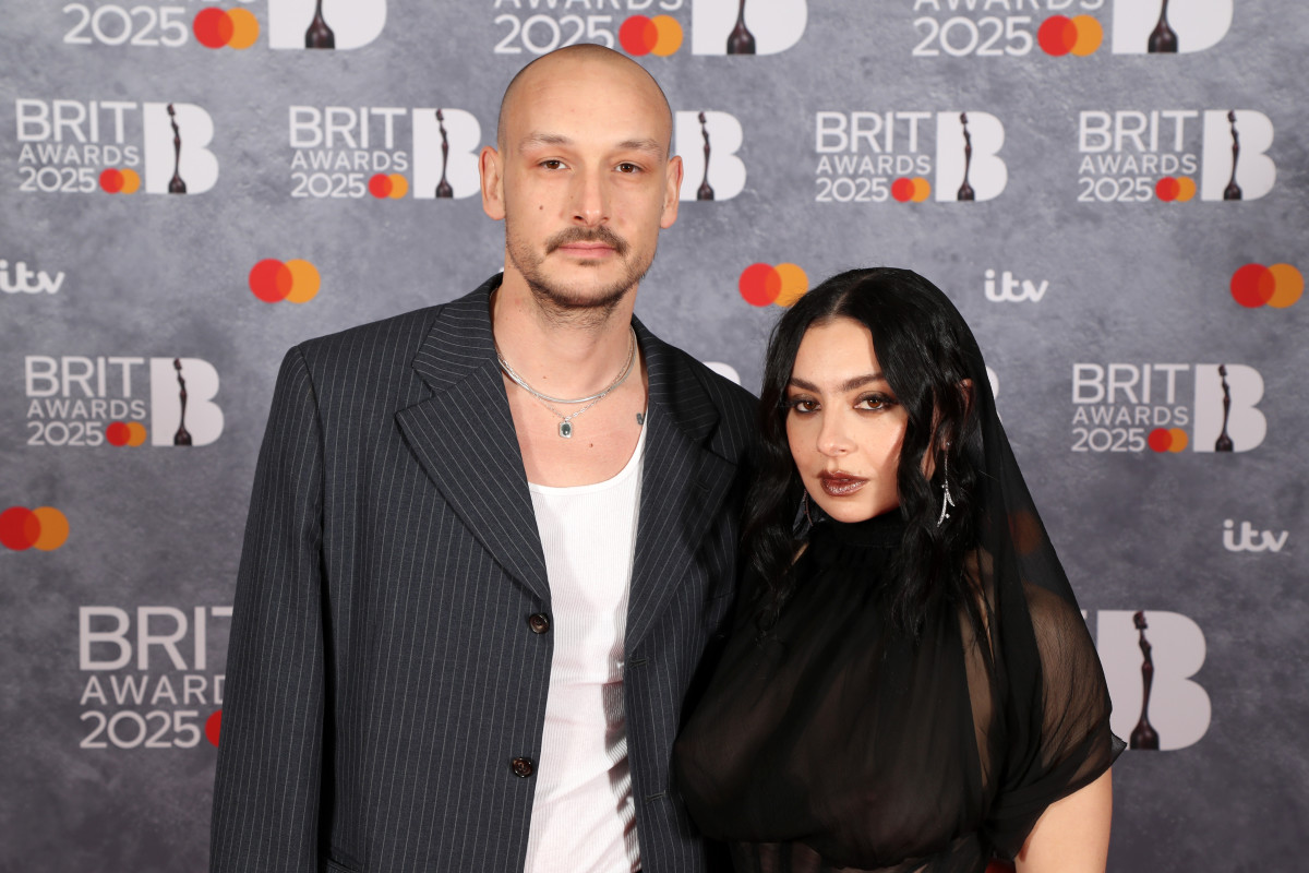 Pop Star Weds Drummer in London Intimate Ceremony