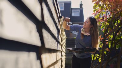 How HGTV Stars Enhance Home and Garden Privacy