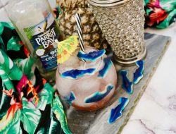 Super Shark Drink Bowl with Gummy Sharks Super Shark Drink Bowl with Gummy Sharks