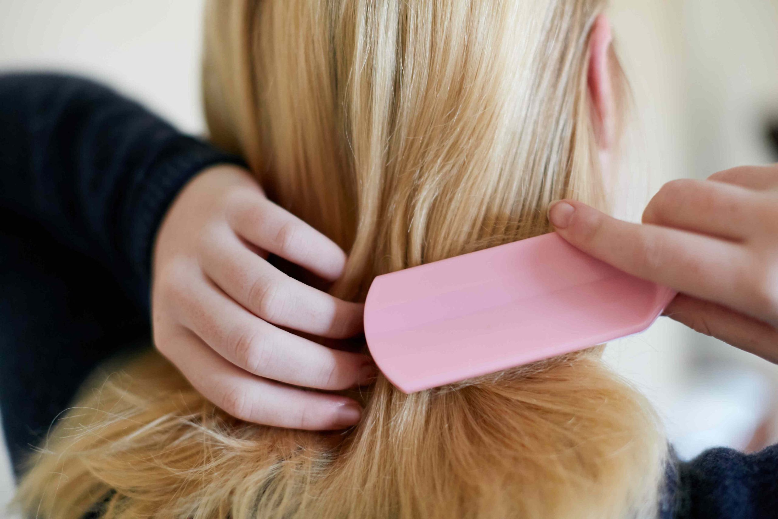 PSA: Rich-Girl Hair Serum Tames Frizz and Boosts Bleached Hair Growth