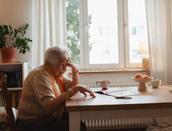 Eric’s Dilemma: Aging Parents’ Anxiety Sparks Family Conflict Eric’s Dilemma: Aging Parents’ Anxiety Sparks Family Conflict