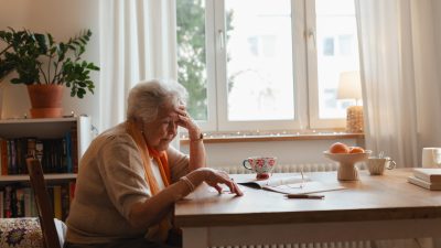 Eric’s Dilemma: Aging Parents’ Anxiety Sparks Family Conflict