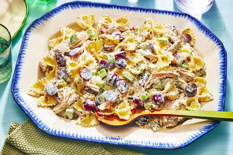 Creamy Poppy Seed Chicken Pasta Salad: Potluck Perfection