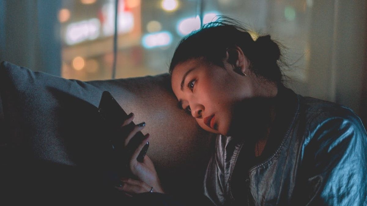Unseen Power: 9 Subtle Signs of a Woman Who’s Carried Life’s Burden