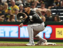 White Sox sweep Pirates in first series win of the season White Sox sweep Pirates in first series win of the season