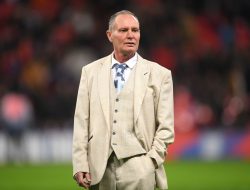 Paul Gascoigne Hospitalized After Collapse Paul Gascoigne Hospitalized After Collapse