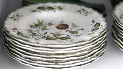 Transform Old Thrift Plates Into Elegant Custom Decor with Easy DIY