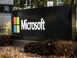 Microsoft warns businesses, governments of server software breach