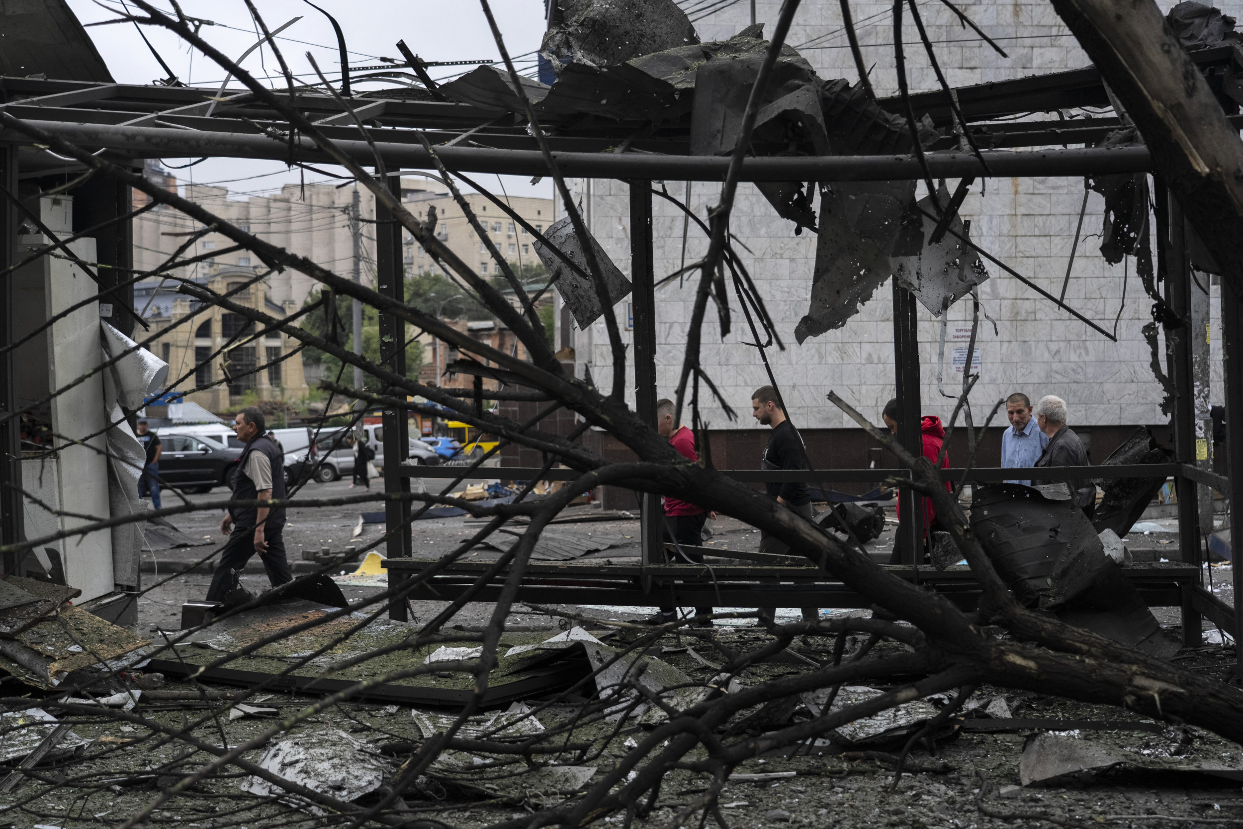 Russia and Ukraine Launch Major Strike Exchange