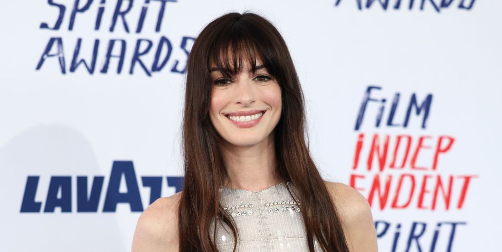 Anne Hathaway’s Mary: A Lady Gaga-Taylor Swift Fusion