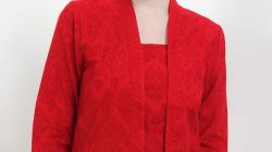 5 Gaya OOTD Rok Plisket Kebaya Batik yang Memukau