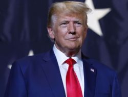US to Supply More Weapons to Ukraine, Trump Announces US to Supply More Weapons to Ukraine, Trump Announces