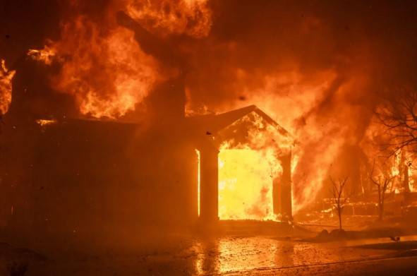 Four killed, two injured in Peshawar house fire