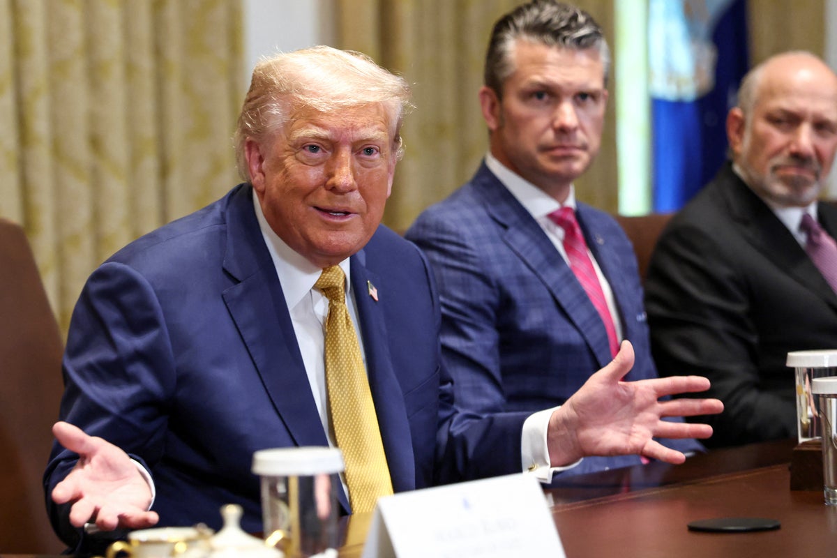 Hegseth Lacked Trump’s Approval for Ukraine Arms Pause, Report Reveals