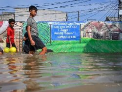 Rabu Pagi, 9 RT dan 2 Jalan di Jakarta Masih Terendam Banjir Rabu Pagi, 9 RT dan 2 Jalan di Jakarta Masih Terendam Banjir