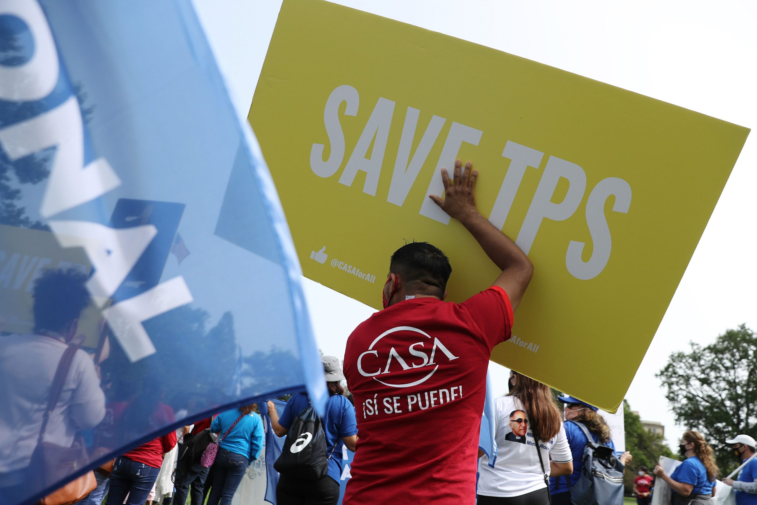Trump Admin Lifting Deportation Protections for Thousands of Nicaraguan and Honduran Immigrants