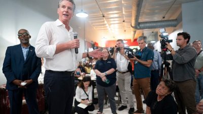 Newsom’s South Carolina Visit Sparks 2028 Speculation