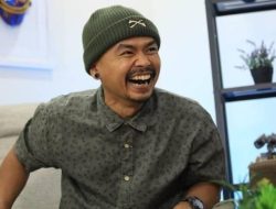 Kisah Wendi Cagur: Dari Teknik Elektro ke Seni Rupa Karena Takut Ketinggian Kisah Wendi Cagur: Dari Teknik Elektro ke Seni Rupa Karena Takut Ketinggian