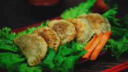5 Tempat Kuliner Enak di Bogor yang Bikin Ketagihan