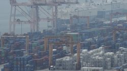 Trump’s Trade Visit Sparks Uncertainty Despite Few Deals