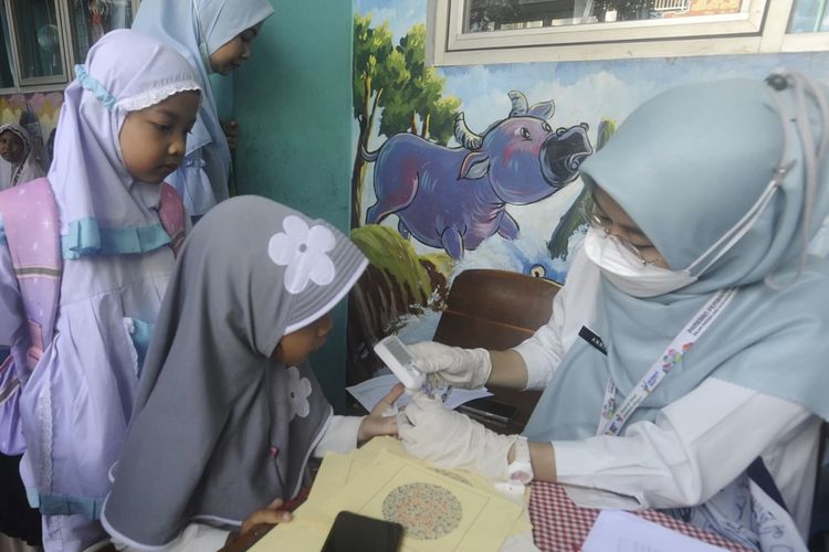 Pemeriksaan Kesehatan Anak Sekolah Gratis Segera Dimulai, Ahli: Deteksi Dini untuk Generasi Sehat