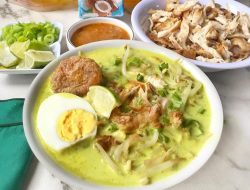 Resep Soto Santan Gurih yang Menggugah Selera, Sajikan Segar dalam Mangkuk