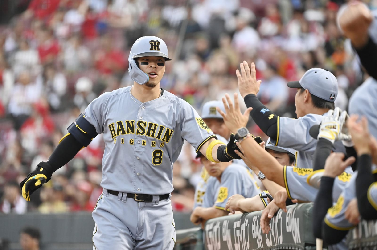 Sato’s 22nd Homer Powers Tigers’ 10-Game Win Streak