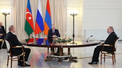 Armenia and Azerbaijan to Hold Peace Talks in UAE Amid Hope for Quick Agreement