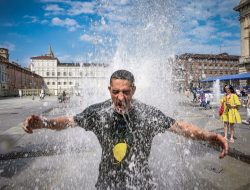 Europe’s Heatwave Claims 2,300 Lives, Climate Change Accused