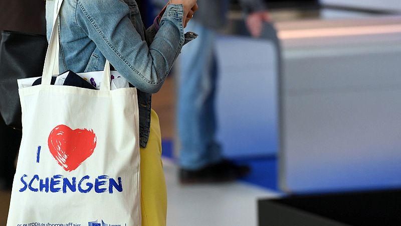 Too Much Love to Own: EU Court Rejects ‘I Love’ Trademark