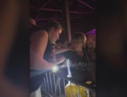 Keith Urban Connects with Visually Impaired Teen at Pittsburgh Concert Keith Urban Connects with Visually Impaired Teen at Pittsburgh Concert