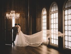 Easy English News: Photo-only Korean Weddings Trend in Japan