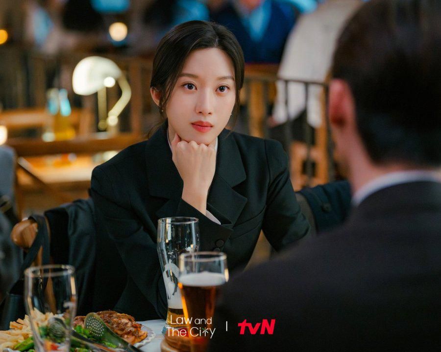 Tujuh Rahasia Hubungan Ahn Joo Hyung dan Kang Hee Ji di Law and the City